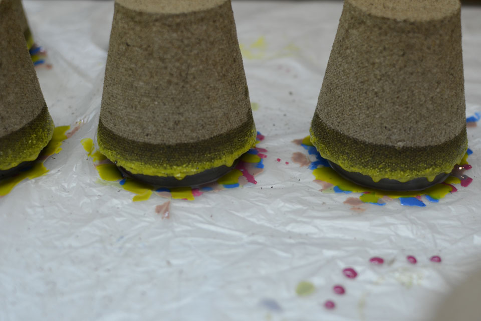 雫が垂れて固まる